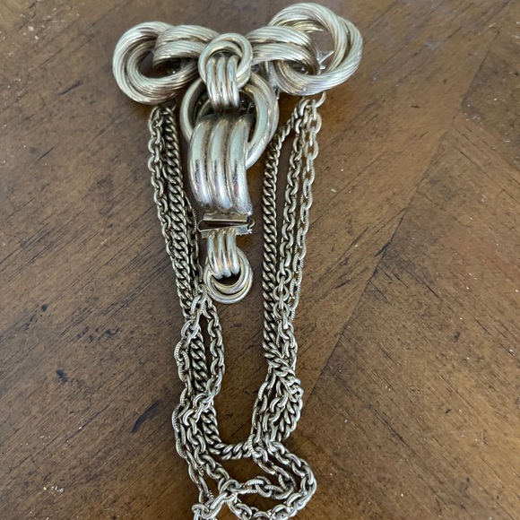 Kirk’s Folly Pin - Picture 1 of 2